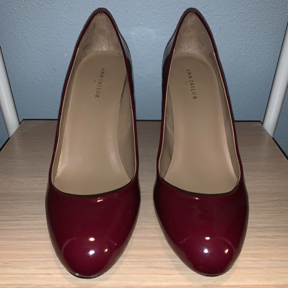 Ann Taylor Chunky Heel Pump - Picture 3 of 8